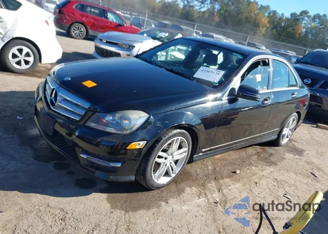 2013 Mercedes-Benz C 300 Sport 4Matic from USA, damaged, VIN WDDGF8ABXDA836626